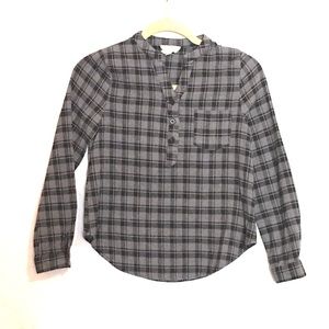 Blu Pepper girls Med gray/black flannel shirt/Henley style long sleeves XMAS